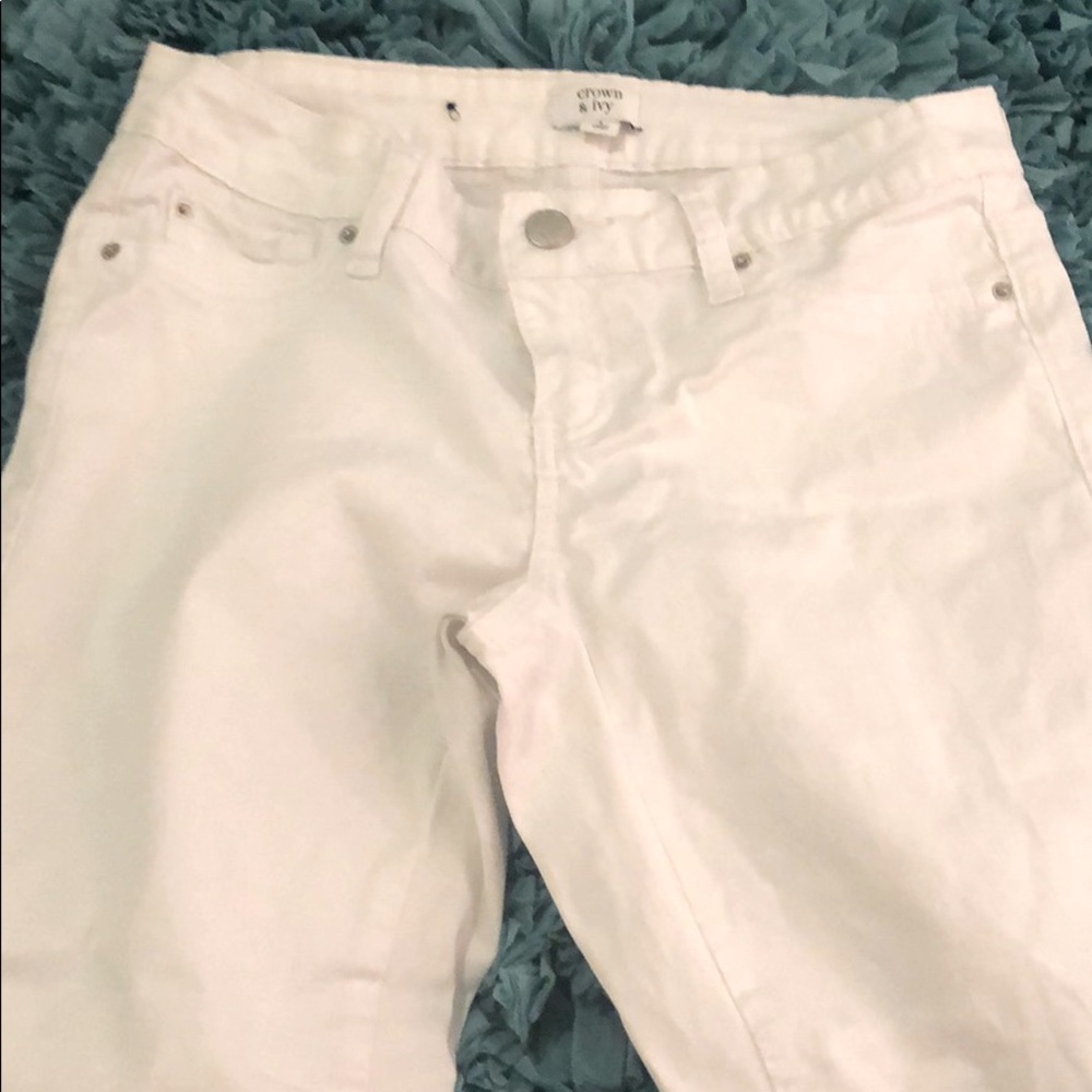 White Crown & Ivy jeans with detailing